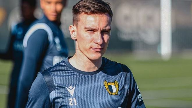 窗口期本菲卡临场应变:荷甲节点到来;形势明朗;训练强度显著提升 窗口期本菲卡临场应变:荷甲节点到来;形势明朗;训练强度显著提升