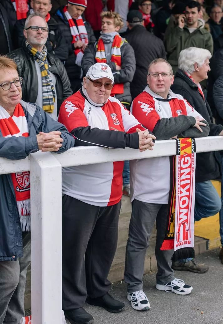  光威复材为什么被减持 