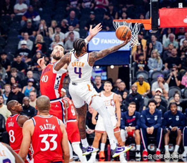 被康熙以天下廉吏第一盛赞的是