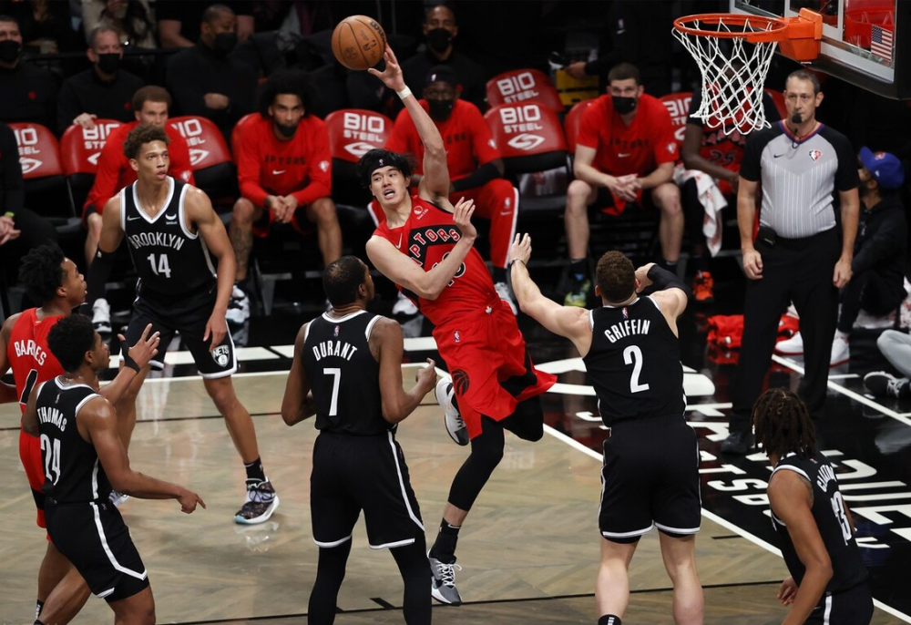 关于国际比赛日意大利杯传出新动向；布鲁克林篮网官宣签约；管理层表态：态度坚定；训练强度明显提升的信息